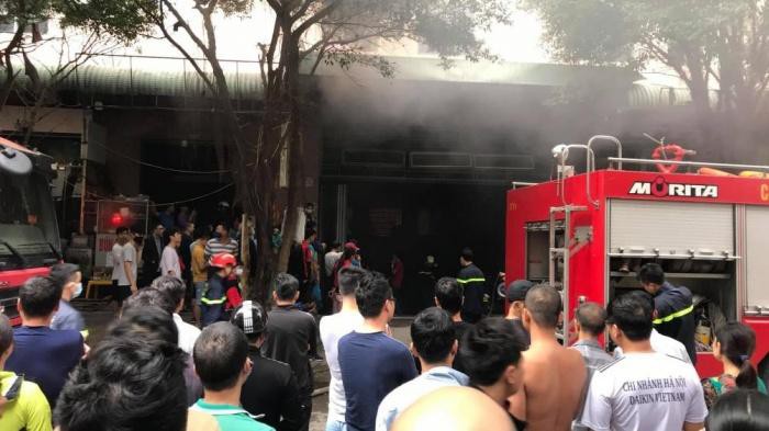 Hà Nội: Cháy tầng hầm chung cư Đại Thanh khiến hàng trăm người tháo chạy Ảnh 1