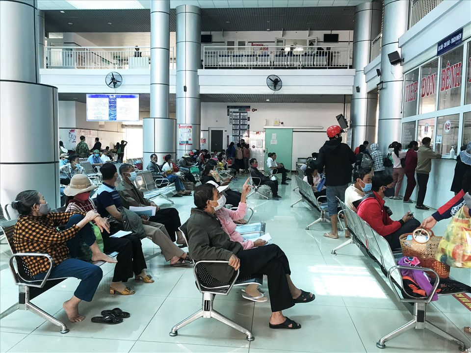 Hiện, Bệnh viện Đa khoa Vùng Tây Nguyên ngoài việc thiếu thuốc, vật tư y tế còn đối mặt với một số khó khăn khác như cơ sở hạ tầng, thiếu hụt nhân sự chất lượng cao ngành y. Ảnh: Bảo Trung