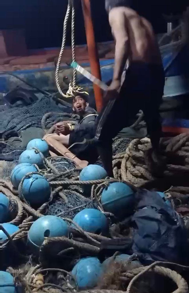 Chỉ đạo khẩn vụ ngư phủ trình báo tài công chém, xô 4 ngư dân xuống biển - ảnh 1