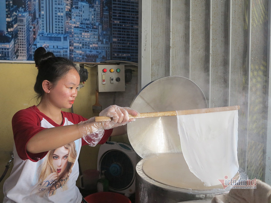 Bà chủ mang món ăn nức tiếng Hà Nội vào Sài Gòn, thu tiền triệu mỗi ngày