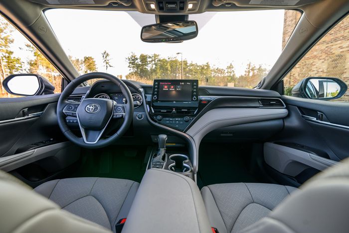 Toyota Camry AWD 2021 – vận hành linh hoạt với dẫn động 4 bánh Ảnh 8