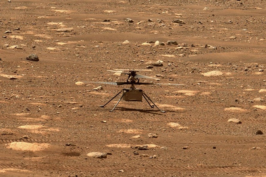 Trực thăng Ingenuity của NASA trên sao Hỏa ngày 7.4. Ảnh: NASA.