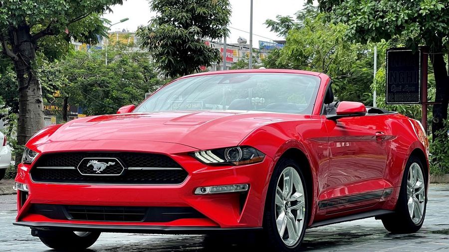 Chi tiết Ford Mustang 2021 phiên bản mui trần tại Việt Nam
