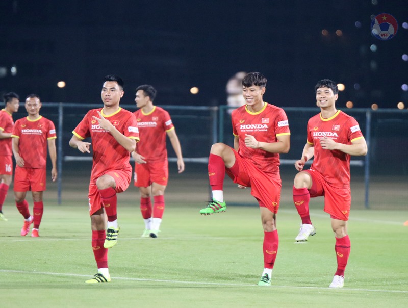 Các cầu thủ đội tuyển Việt Nam hướng đến 3 điểm trước Indonesia - Ảnh VFF - LĐO