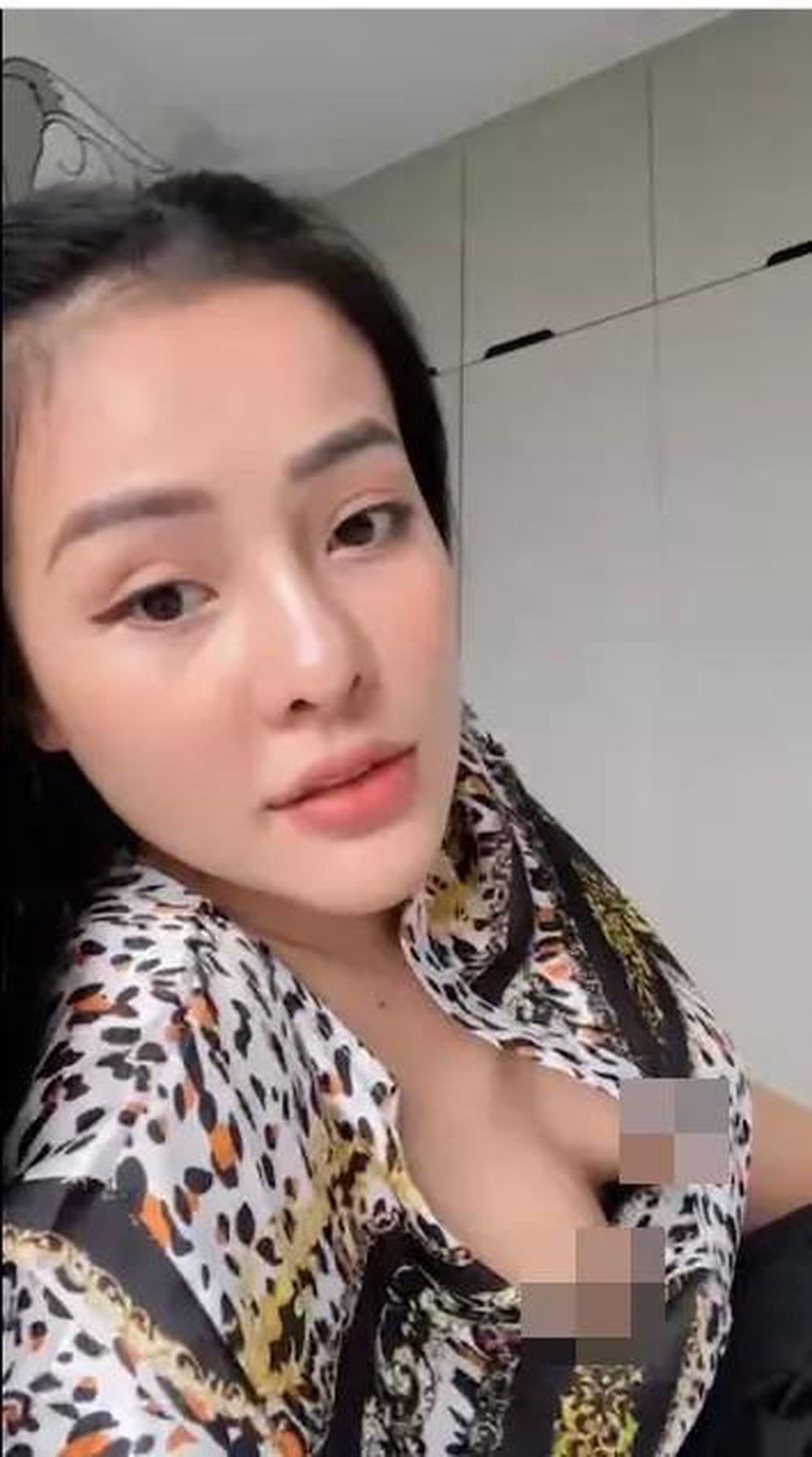 Muôn kiểu thị phi của bạn gái Lương Bằng Quang - Ngân 98: Hết scandal lộ  ảnh 18+, nghi vấn tạm giữ đến ăn mặc phản cảm