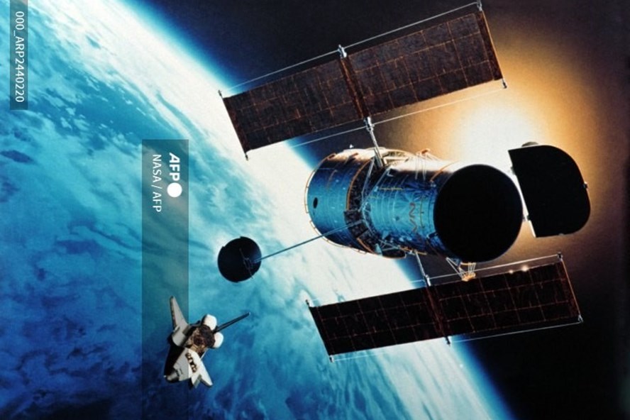 NASA đã khởi động được phần cứng máy tính dự phòng và hồi sinh thành công kính thiên văn Hubble vào hôm 16.7. Ảnh: AFP
