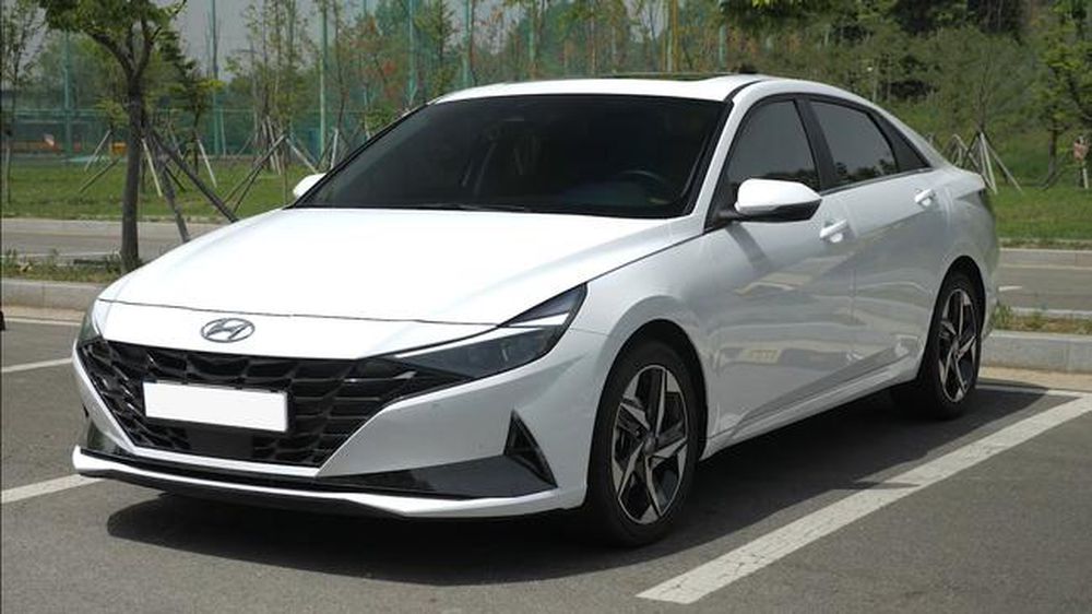 Hyundai elantra 2022 года