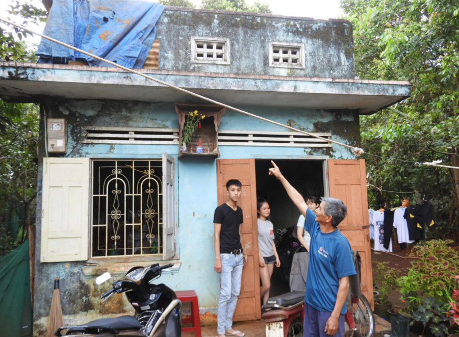  Căn nhà của gia đình ông Lê Văn Đông (tổ 8, phường Ia Kring) đã xuống cấp nhưng không được phép xây dựng vì vướng quy hoạch. Ảnh: Thanh Nhật