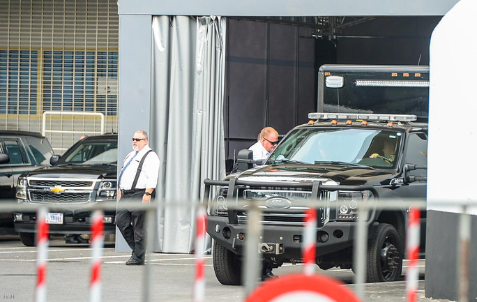 CLIP: Dàn xe đặc chủng của mật vụ Mỹ tháp tùng Phó Tổng thống Kamala Harris tại Hà Nội - 2
