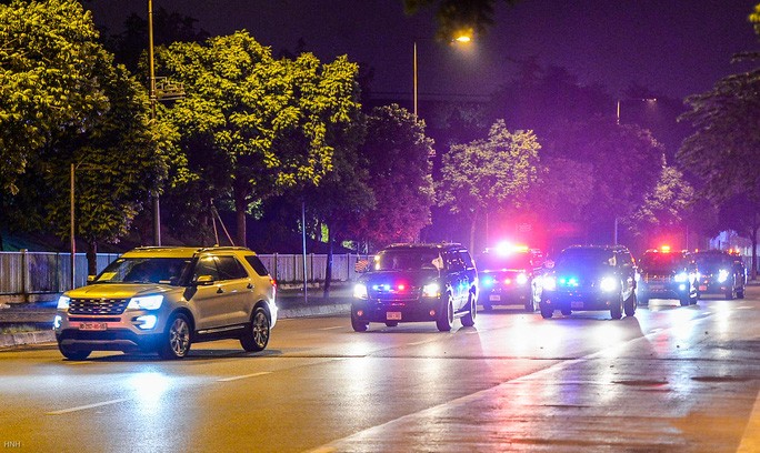 CLIP: Dàn xe đặc chủng của mật vụ Mỹ tháp tùng Phó Tổng thống Kamala Harris tại Hà Nội - 7