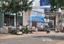 Bệnh viện Mắt Quốc tế Sài Gòn-Gia Lai tiếp tục khoanh vùng 14 ngày kể từ 16 giờ ngày 7-8 để xử lý dịch. Ảnh: Nguyễn Thị Diễm