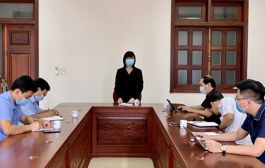 Phó Chủ tịch UBND tỉnh Nguyễn Thị Thanh Lịch phát biểu chỉ đạo tại cuộc họp. Ảnh: Như Nguyện