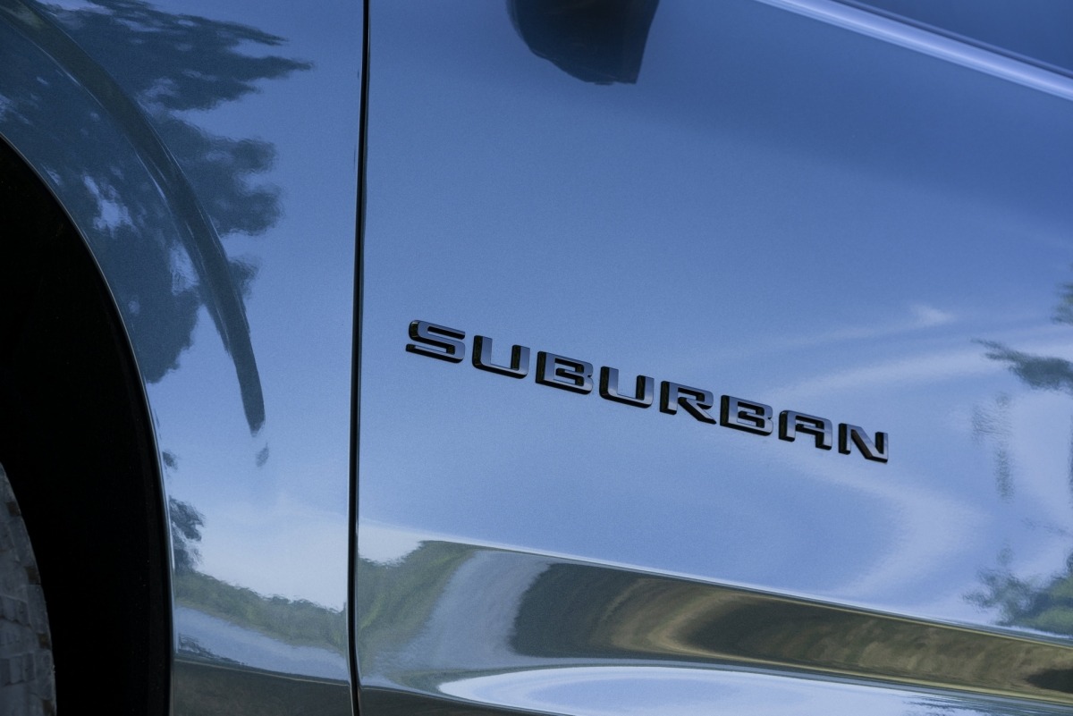 Chevrolet sản xuất Suburban đặc biệt trị giá 3,64 triệu USD cho chính phủ Mỹ - 1
