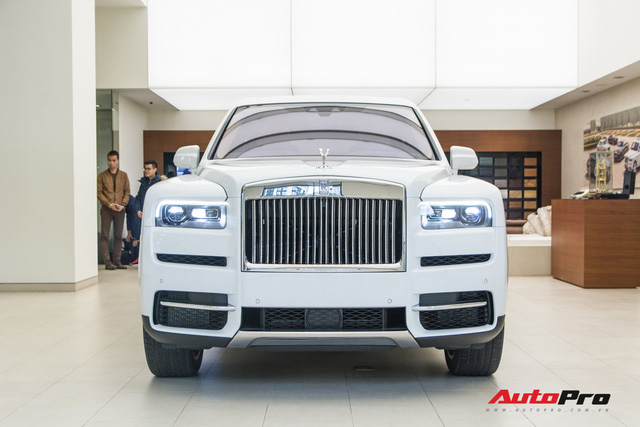 Rolls-Royce công bố phí bảo dưỡng tại Việt Nam: 1 lần/năm, 'mất' một chiếc Kia Morning