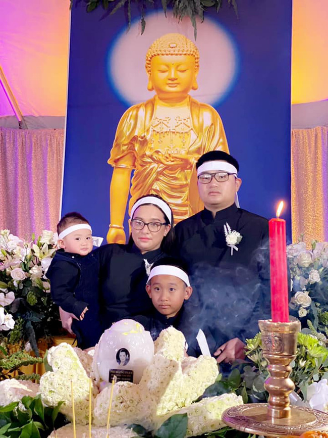 Con gái ruột Phi Nhung gửi lời cảm ơn sau tang lễ của mẹ, tha thiết cầu xin điều cuối cùng liên quan đến cố nghệ sĩ - 1