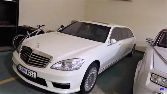 Bộ sưu tập xe khủng của rich kid giàu nhất Dubai: Đã toàn Rolls-Royce lại còn dán decal đắt khét của Supreme, LV - 4