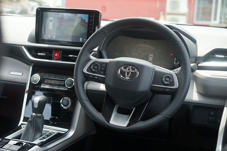 Toyota Veloz 2022, 'người kế nhiệm' Innova hoặc Rush tại Việt Nam? - 5