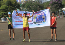 "Dị nhân" marathon Nguyễn Văn Long hoàn thành chặng An Khê-Pleiku