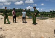 Ngành chức năng huyện Mang Yang thường xuyên phối hợp  với các xã tổ chức tuần tra, kiểm tra nhằm ngăn chặn tình trạng  khai thác cát trái phép. Ảnh: H.T