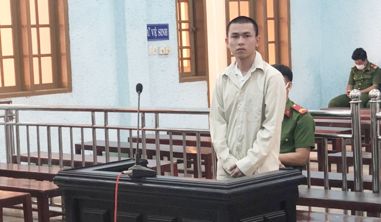   Bị cáo Phan Lê Hoài Sơn tại phiên tòa. Ảnh: R'Ô HOK