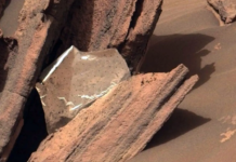 Vì sao rác thải của con người liên tục được phát hiện trên Sao Hỏa?