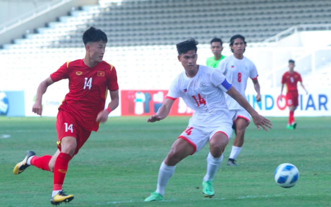 Thắng đậm Philippines, U19 Việt Nam tạm chiếm đầu bảng - Ảnh 1.