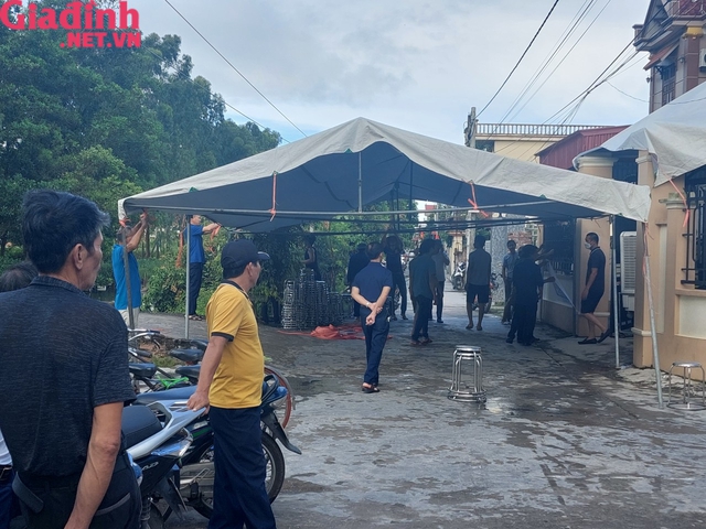 Vụ nam sinh lớp 10 bị đánh tử vong: Tang thương bao trùm làng quê - Ảnh 7. Vụ nam sinh lớp 10 bị đánh tử vong: Tang thương bao trùm làng quê - Ảnh 7.