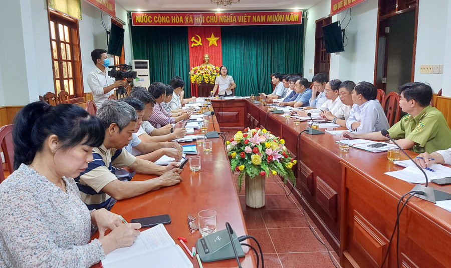 Đoàn giám sát HĐND tỉnh làm việc với UBND huyện Mang Yang và UBND huyện Đak Đoa. Ảnh: Thiên Di