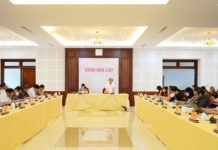 Ủy ban nhân dân tỉnh tổ chức sơ kết công tác tháng 7 và triển khai nhiệm vụ tháng 8-2022. Ảnh: Minh Nguyễn
