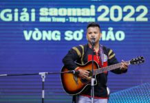 Ca sĩ Ksor Sơn trên sân khấu vòng sơ khảo cuộc thi Sao Mai 2022. Ảnh: NVCC