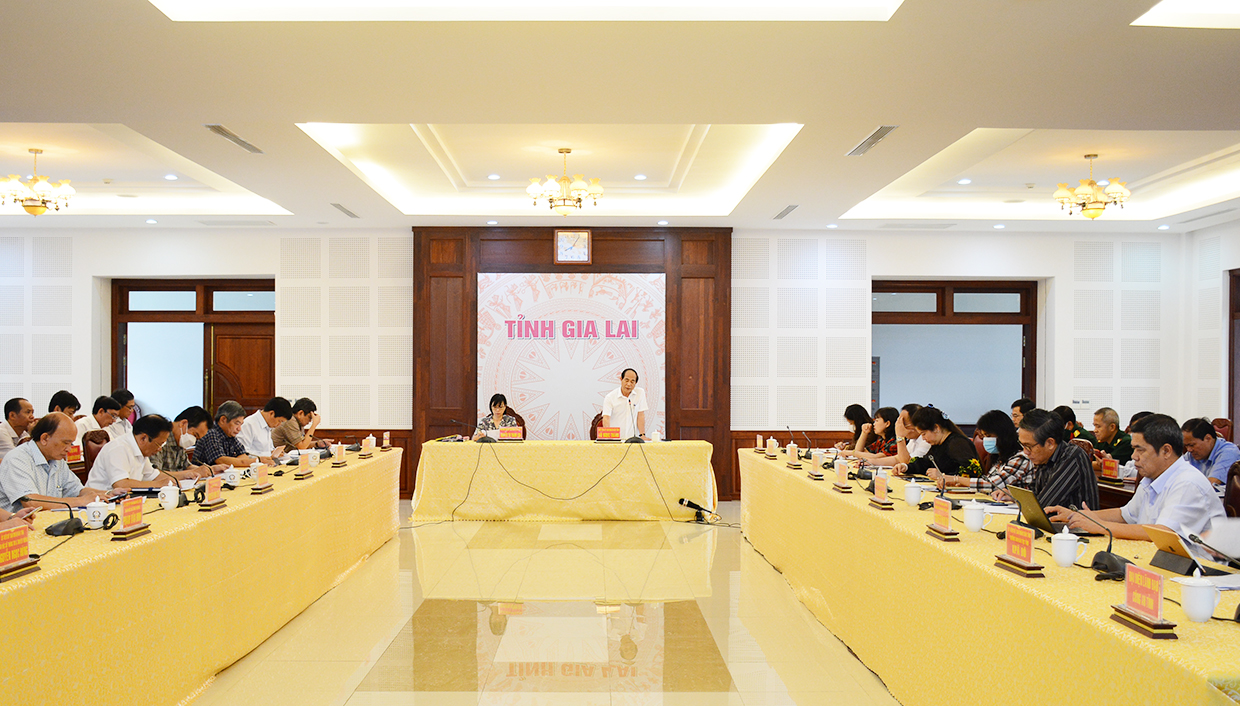 Ủy ban nhân dân tỉnh tổ chức sơ kết công tác tháng 7 và triển khai nhiệm vụ tháng 8-2022. Ảnh: Minh Nguyễn