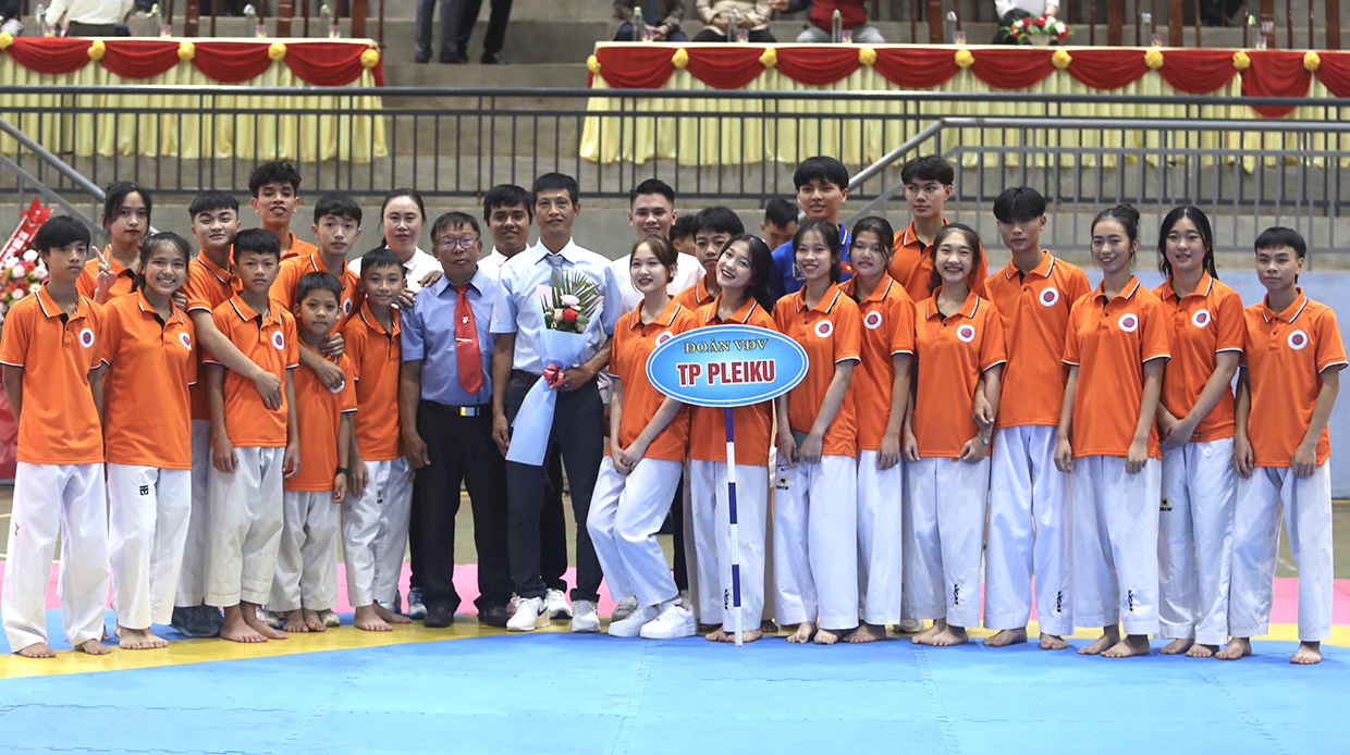 Đoàn VĐV Taekwondo TP. Pleiku đã xuất sắc giành 11 huy chương vàng. Ảnh: Văn Ngọc