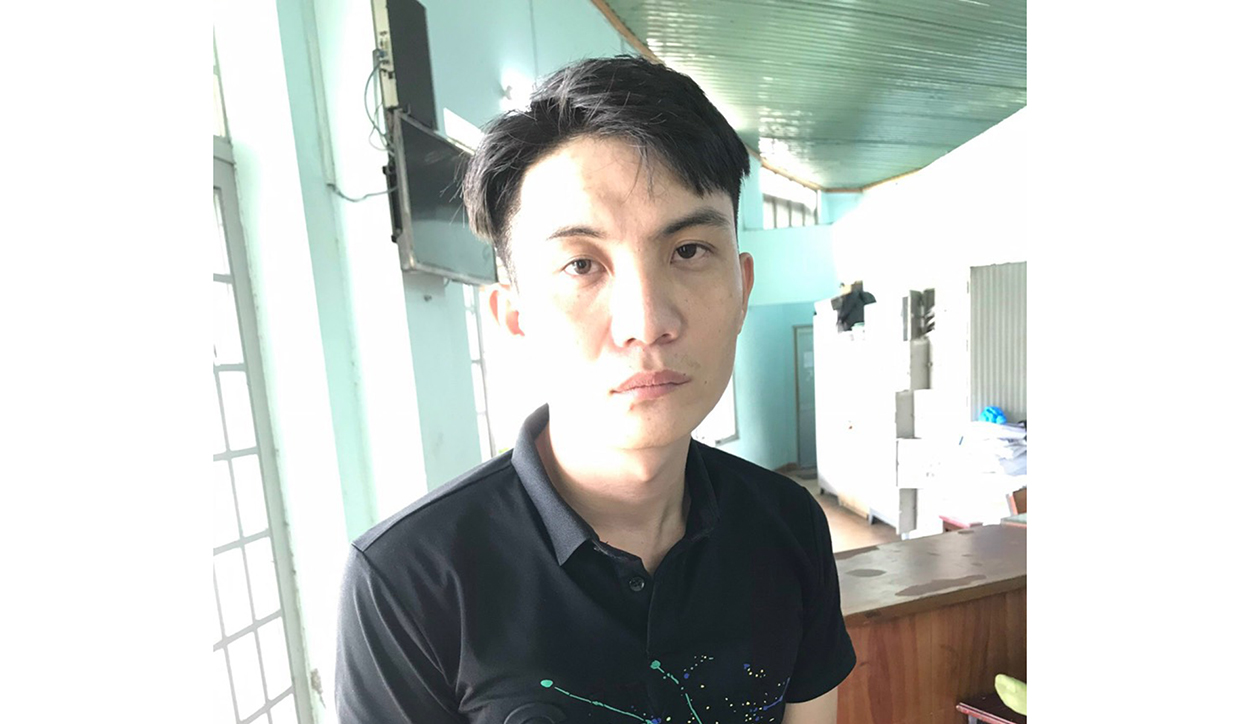 Đối tượng Nguyễn Tấn Sang bị Công an huyện Đak Đoa bắt giữ tại TP. Hồ Chí Minh. Ảnh Lê Anh