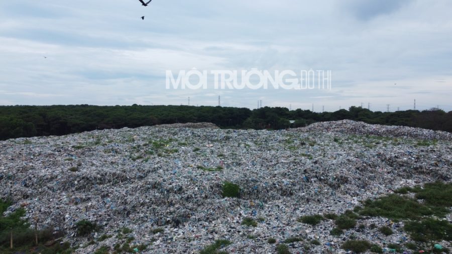 Hiện bãi rác này tiếp nhận khoảng 165 tấn rác/ngày để chôn lấp, công trình đang được Công ty cổ phần Công trình đô thị Gia Lai quản lý điều hành. 1