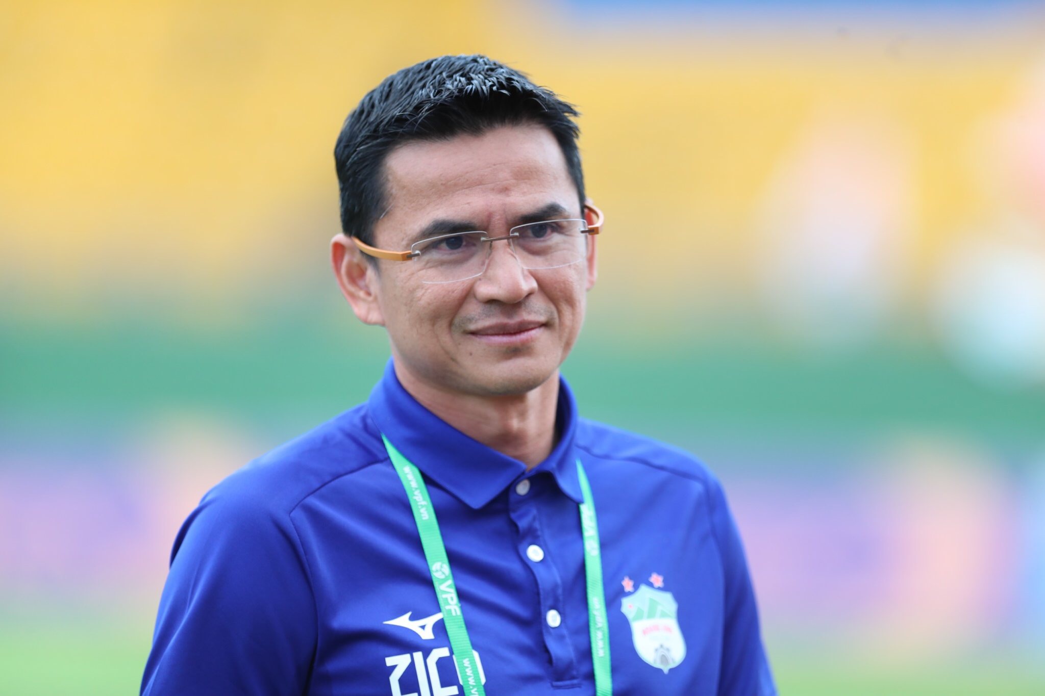 Huyền thoại của bóng đá Thái Lan sẽ gắn bó với HAGL thêm 2 năm. Ảnh Văn Ngọc