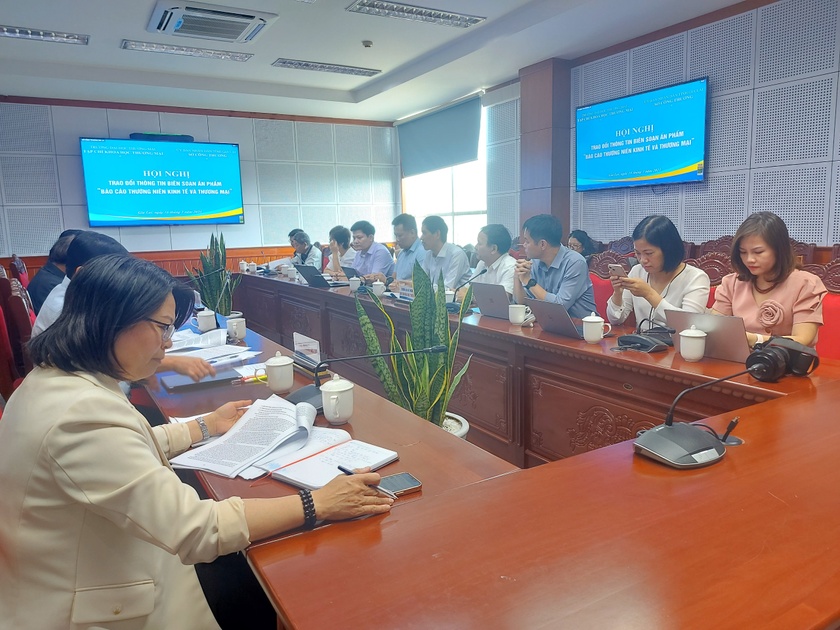 
 Trao đổi thông tin biên soạn ấn phẩm "Báo cáo thường niên kinh tế và thương mại Việt Nam"
