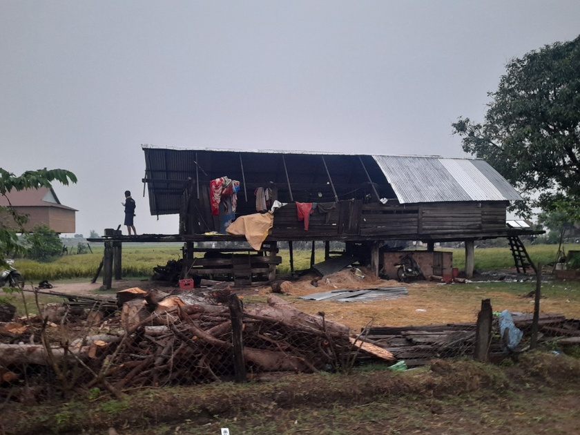 Lốc xoáy làm 39 nhà dân ở xã Ia Yeng bị sập, tốc mái ảnh 2