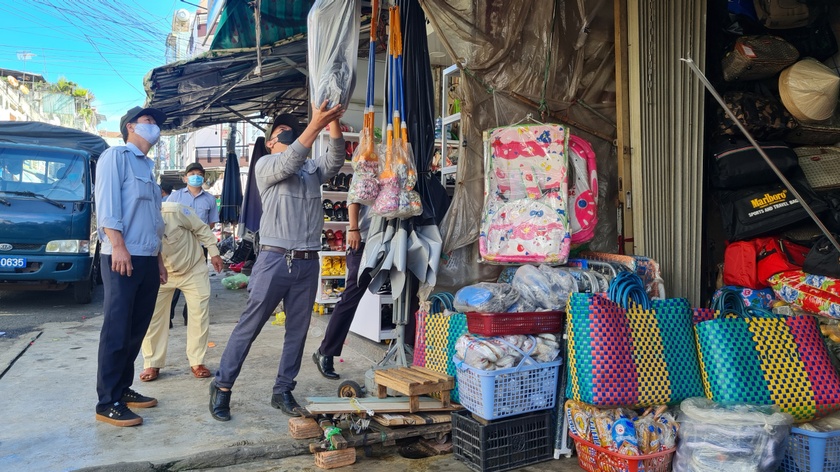 Pleiku lập lại trật tự đô thị ảnh 6