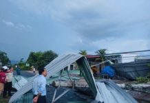 Krông Pa: Tốc mái 12 căn nhà, gãy 5 trụ điện do mưa giông ảnh 1