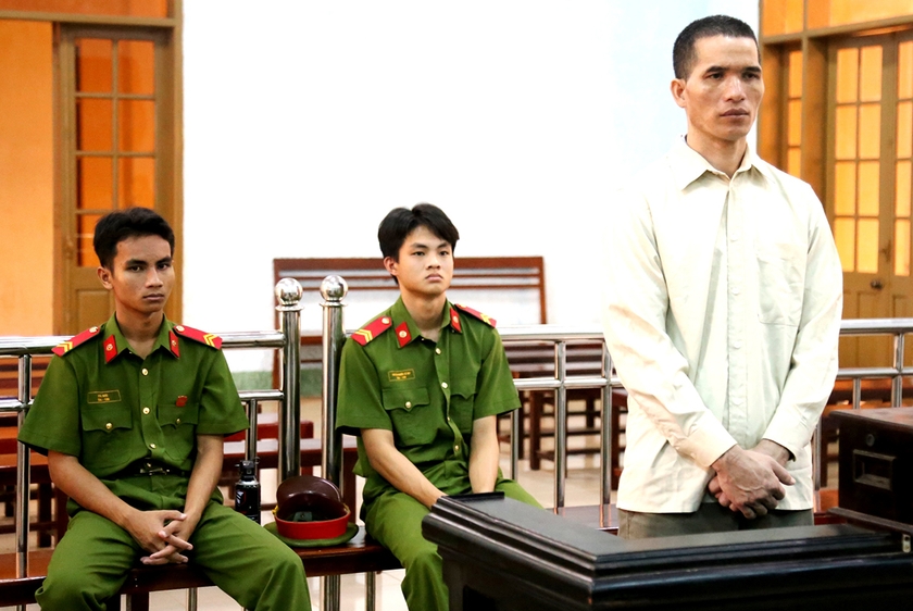 Bị cáo Rlan Thih tại phiên tòa. Ảnh: Hữu Trường ảnh 1