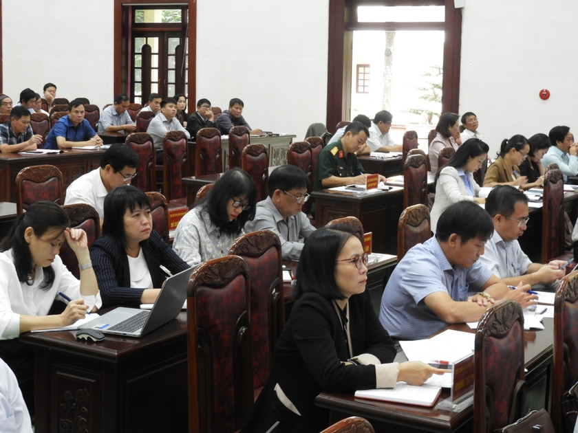 Cán bộ chủ chốt Thành phố dự hội nghị. Ảnh Thanh Nhật ảnh 2