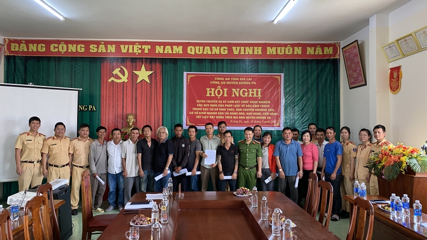 Quang cảnh lễ ký kết. Ảnh: Quang Ngọc ảnh 1