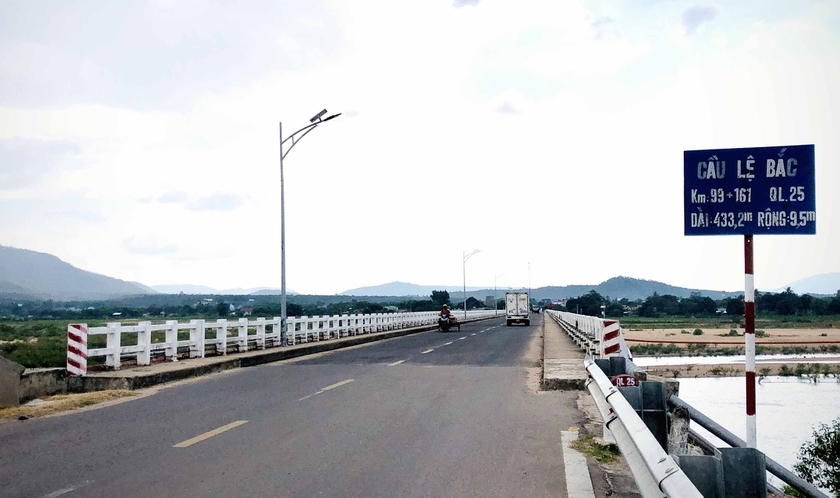 Cầu Lệ Bắc (huyện Krông Pa). Ảnh: Lê Hòa