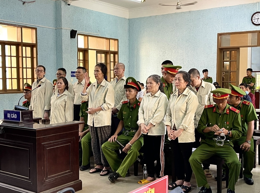 Phiên sơ thẩm Tòa án Nhân dân tỉnh Gia Lai tuyên phạt nhóm đối tượng hoạt động nhằm lật đổ chính quyền nhân dân 100 năm tù. Ảnh Minh Phương