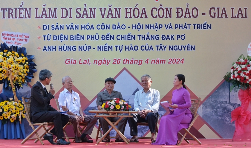 Các cựu tù chính trị người Gia Lai bị tù đày ở Nhà tù Côn Đảo chia sẻ những câu chuyện một thời ở “địa ngục trần gian”. Ảnh: Hoàng Ngọc