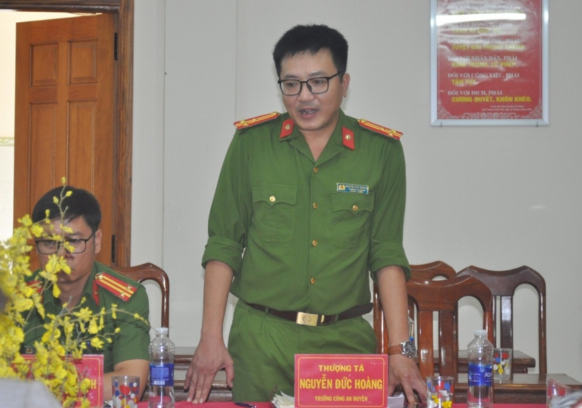 Lãnh đạo Công an huyện Kbang phát biểu ý kiến tại buổi giám sát. Ảnh: R.H