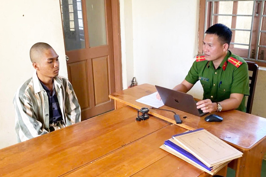 Công an huyện Phú Thiện đấu tranh quyết liệt với tội phạm ma túy. Ảnh: Văn Ngọc 22.jpg