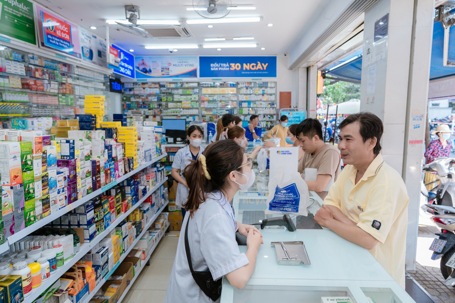 Tại Gia Lai, Nhà thuốc FPT Long Châu ở địa chỉ 36 Trần Phú, phường Diên Hồng, TP. Pleiku là cửa hàng mở cửa phục vụ bà con xuyên Tết. Ảnh: Đơn vị cung cấp nha-thuoc-long-chau-15.jpg