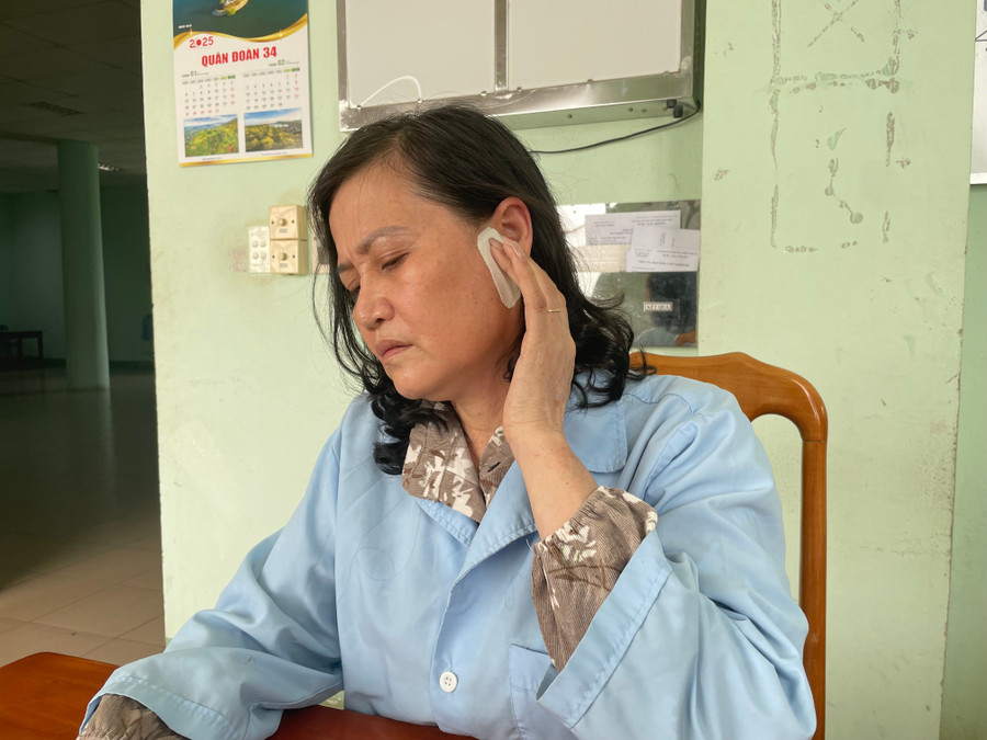 Bà Tuyết đang được chữa trị tại Bệnh viện Quân y 211. Ảnh: Văn Ngọc ba-tuyet-dang-duoc-chua-tri-tai-benh-vien-quan-y-211-anh-van-ngoc.jpg