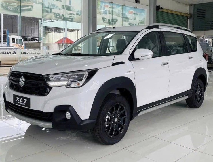 Suzuki XL7 Hybrid hoàn toàn mới là mẫu MPV 7 chỗ ngồi, nhập khẩu nguyên chiếc từ Indonesia. Ảnh: ST layout-chi-tiet-dong-xe-mpv-suzuki-xl7-hybrid-gia-nhinh-599-trieu-dong-su6-1745335702-436-width740height566.jpg